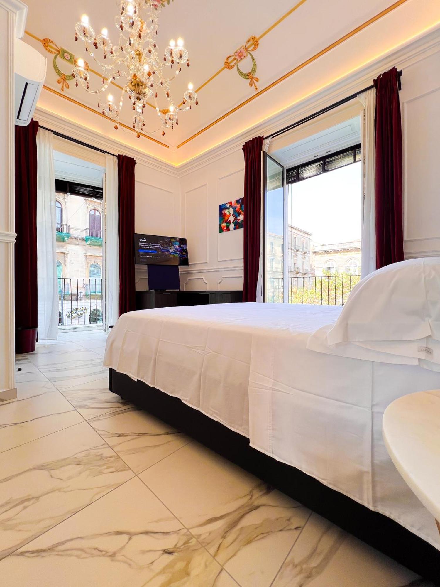 Ricci Palace Suites CTA Exteriér fotografie